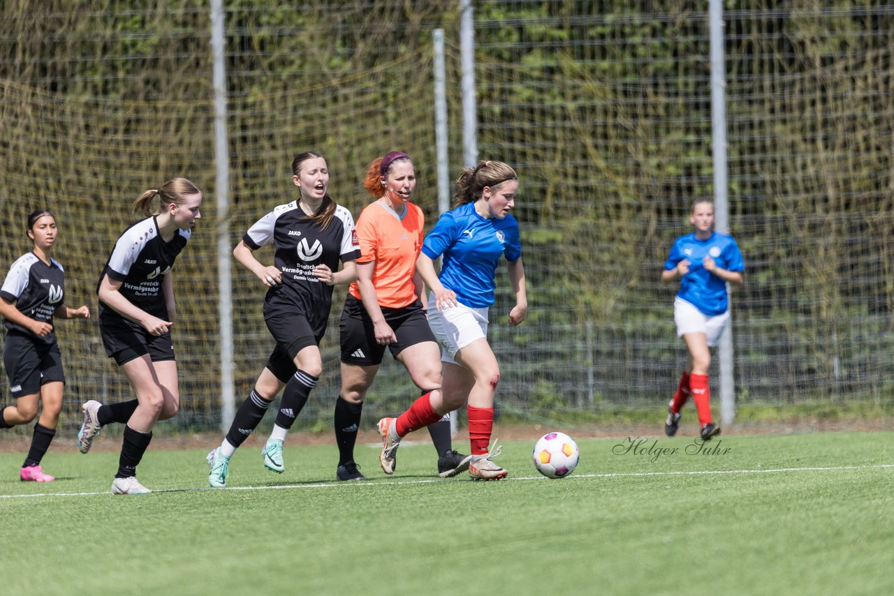 Bild 93 - wBJ SH-Pokalfinale  Holstein-Kiel - SV Viktoria : Ergebnis: 1:0